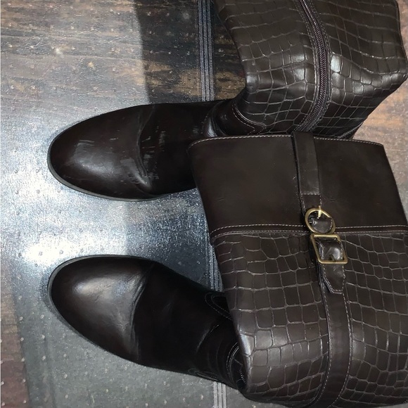 Women’s Boots - Picture 4 of 7